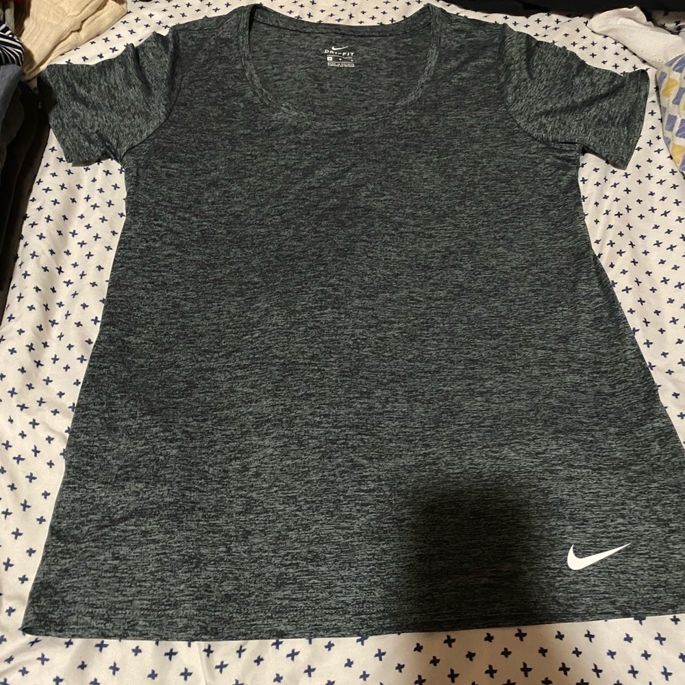 Nike T-shirt